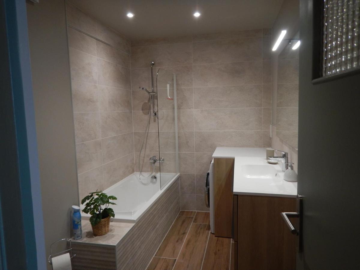 Studio Quartier Chateau - Wifi - Garage Individuel A Cle - Electromenager Complet Pau Exterior foto